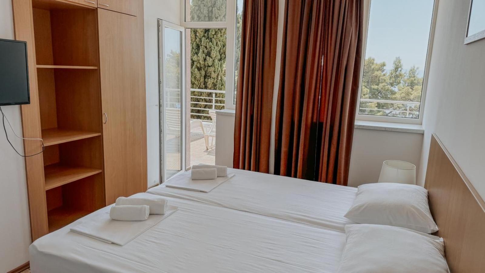 Motel Ljetni Raj Baška Voda Buitenkant foto